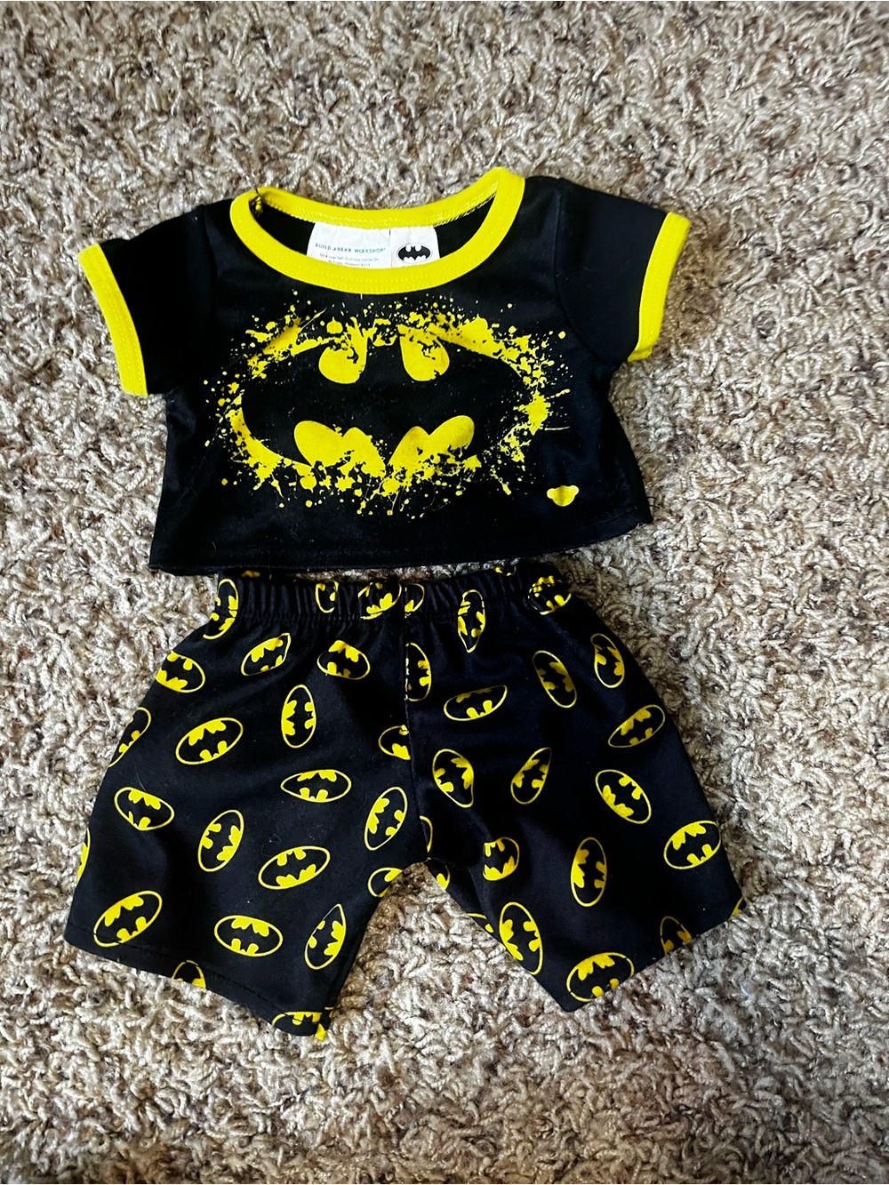 Build-A-Bear Batman Black and Yellow Graphic Tee